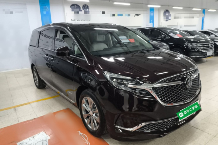 别克GL8 2022款 Avenir艾维亚 六座贤礼版车身外观3