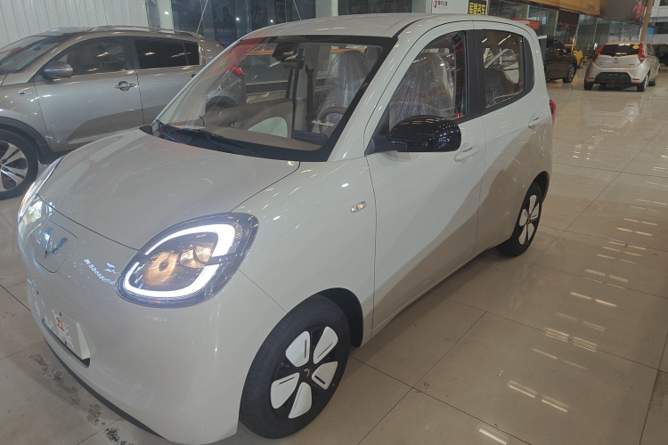 五菱汽车 宏光MINIEV 2025款 四门版 进阶款车身外观1