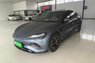 比亚迪 海豹 2022款 650km 四驱性能版