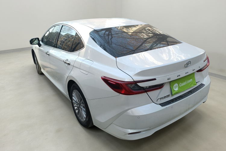 丰田 凯美瑞 2024款 双擎 2.0HGVP 豪华版车身外观5