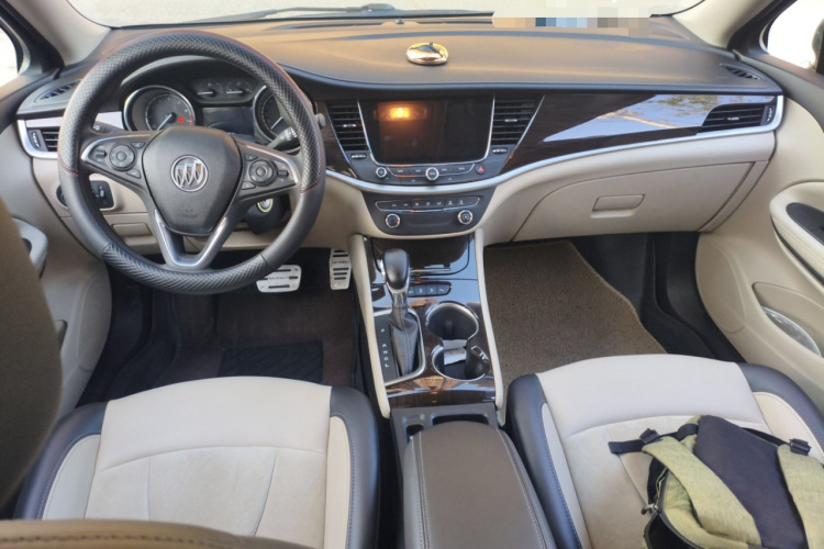 别克 威朗 2018款 三厢 15S 自动领先型中控内饰12