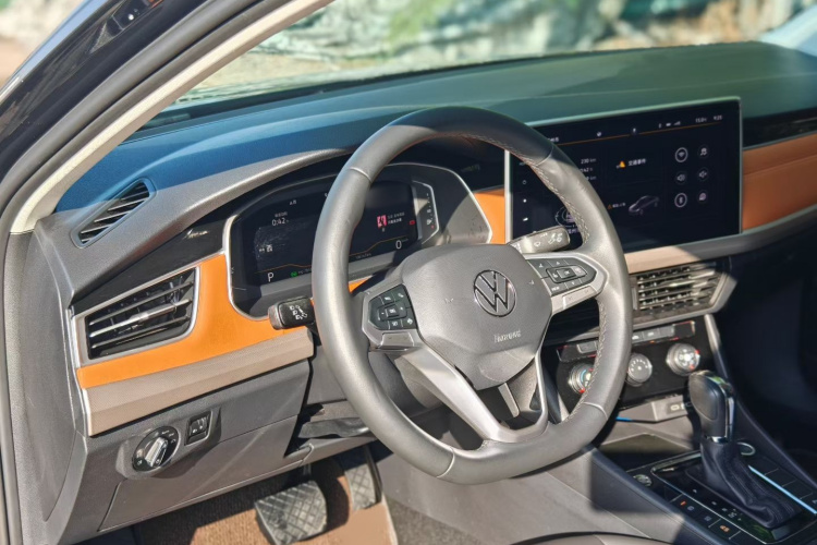 大众 宝来 2023款 200TSI DSG悦行PRO版中控内饰7002