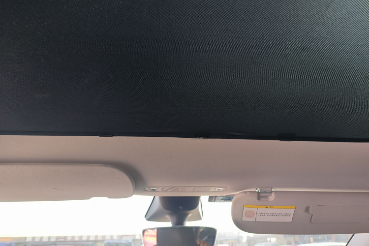 特斯拉 Model Y 2021款 改款二 长续航全轮驱动版局部细节22