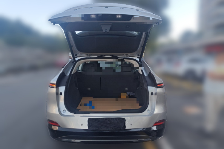 小鹏G6 2025款 625 长续航 Max 科技版中控内饰23