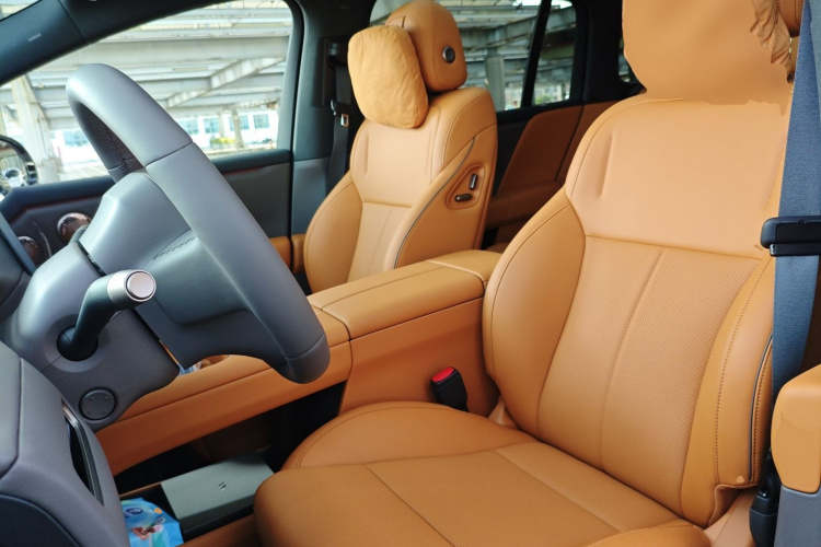 理想汽车 理想i6 2025款 四驱标准型中控内饰19