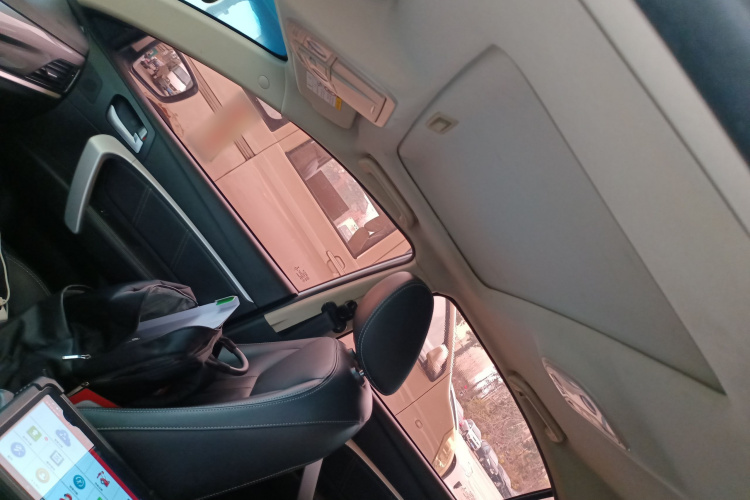 吉利汽车 帝豪 2017款 三厢百万款 1.5L CVT向上版中控内饰22