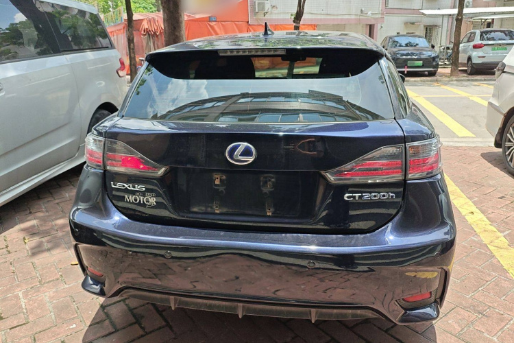 雷克萨斯CT 2014款 CT200h 精英版 单色车身外观6