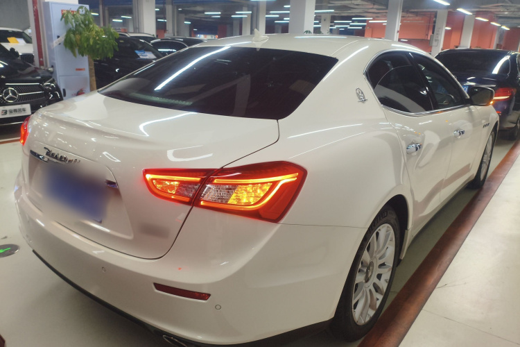 玛莎拉蒂 Ghibli 2014款 3.0T 标准版车身外观6005