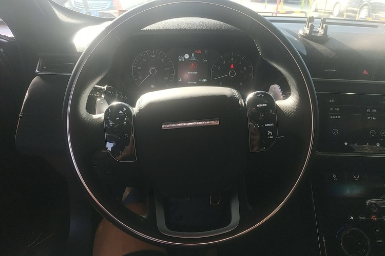 路虎 揽胜星脉 2020款 P250 R-DYNAMIC S局部细节13