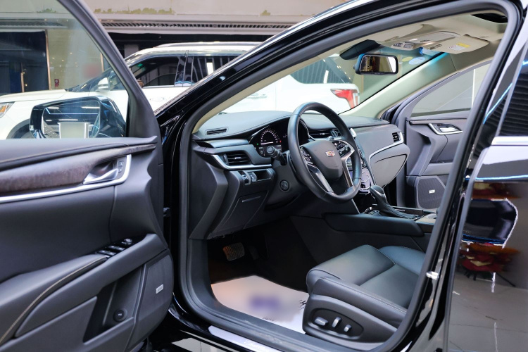 凯迪拉克XTS 2018款 28T 精英型中控内饰7001