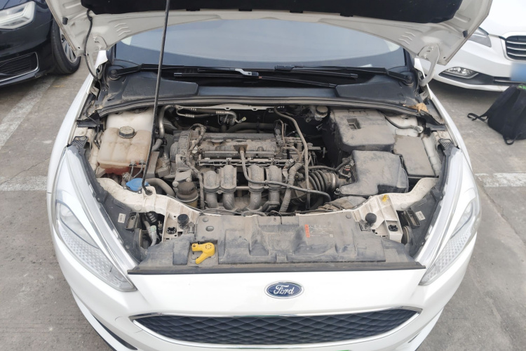 福特 福克斯 2017款 两厢 1.6L 自动舒适型智行版机舱底盘24