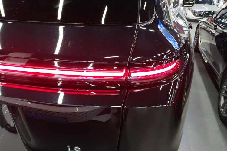 理想汽车 理想L9 2024款 Ultra车身外观6006