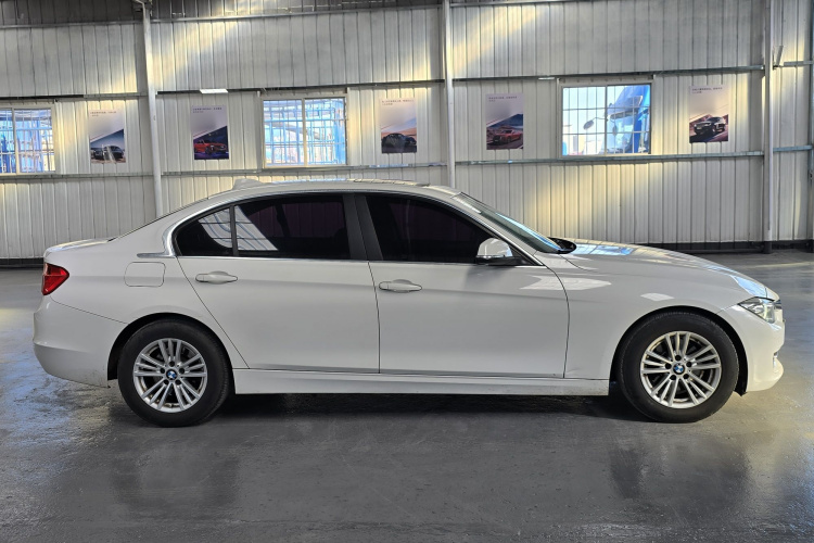 宝马3系 2015款 320Li 超悦版时尚型车身外观6003