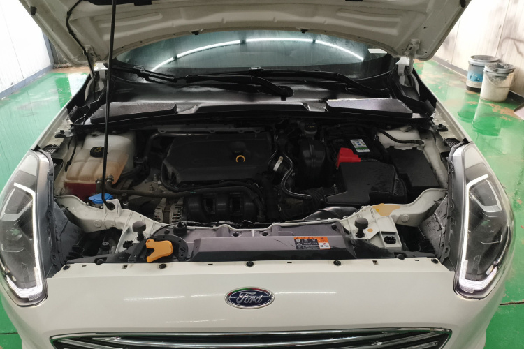 福特 福睿斯 2019款 改款 1.5L 自动悦享型 国VI机舱底盘24