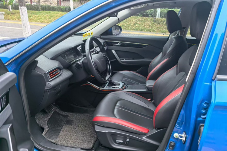 东风风神 奕炫GS 2020款 230T 自动越酷版中控内饰7003