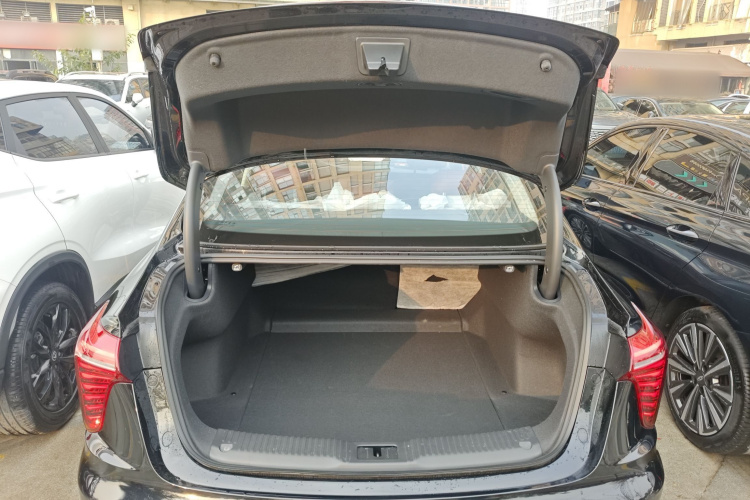 红旗H5 2025款 1.5T DCT旗韵版局部细节23