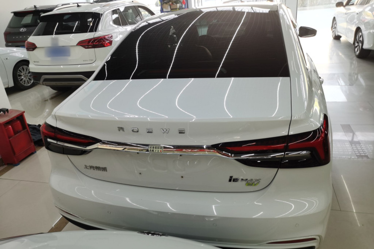 荣威i6 MAX新能源 2023款 EV 420天幕特别版车身外观6