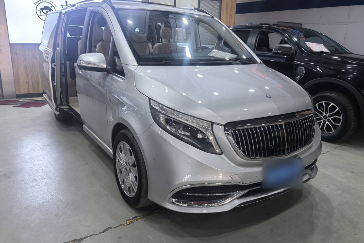 奔驰V级 2016款 V 260 尊贵版车身外观6002