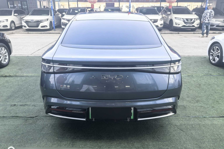 比亚迪 海豹 2024款 荣耀版 DM-i 1.5L 121km 尊贵型车身外观6003