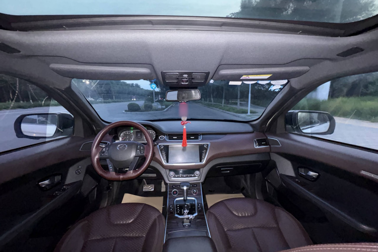 陆风X7 2015款 2.0T 全景尊贵版中控内饰7003