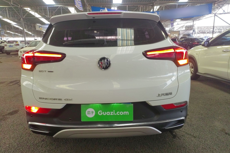 别克 昂科拉GX 2020款 20T 自动四驱全能旗舰型车身外观6
