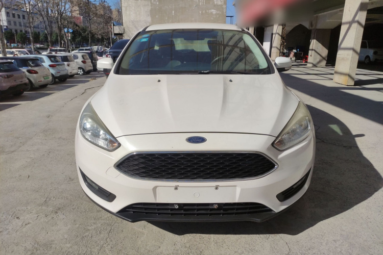 福特 福克斯 2017款 两厢 1.6L 自动舒适型智行版车身外观2