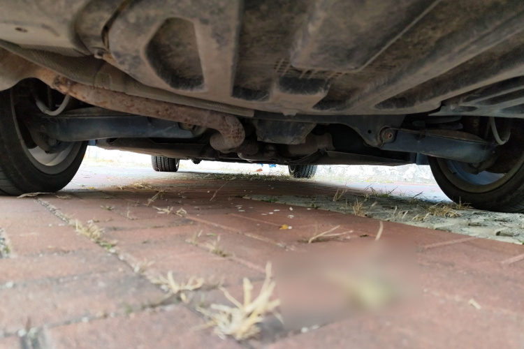 奔驰E级 2014款 E 260 L 运动型局部细节9009