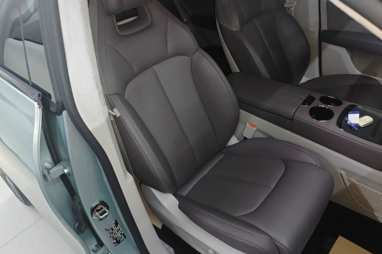 零跑汽车 零跑C11 2023款 增程 285智享版局部细节41