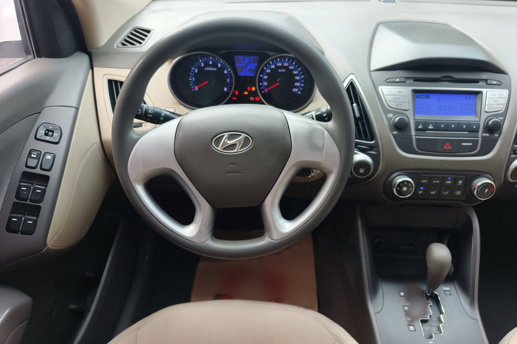 北京现代ix35 2013款 2.0L 自动两驱舒适型GL 国IV局部细节13