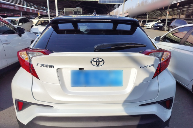 丰田C-HR 2022款 2.0L 舒适版车身外观6004