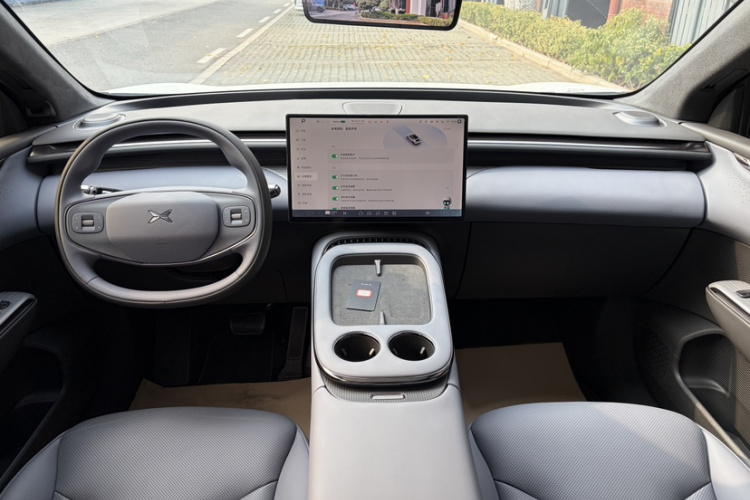 小鹏G7 2025款 602 长续航 Max中控内饰7002