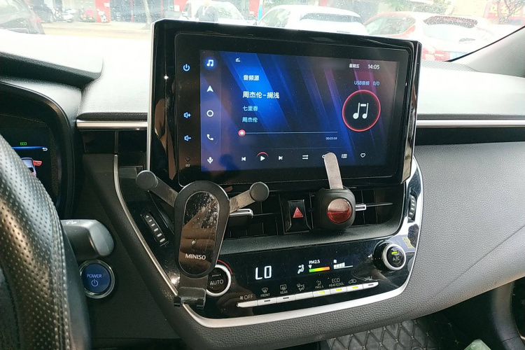 丰田 雷凌 2021款 双擎 1.8H E-CVT豪华版局部细节16