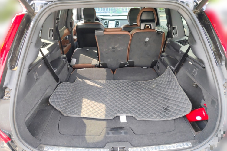 沃尔沃XC90 2024款 B6 智逸豪华版 7座中控内饰23