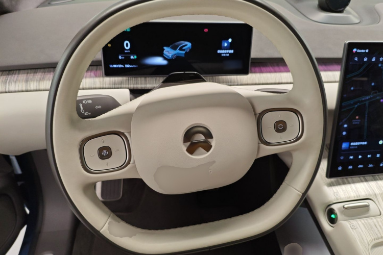 蔚来ET7 2022款 100kWh 首发版中控内饰13