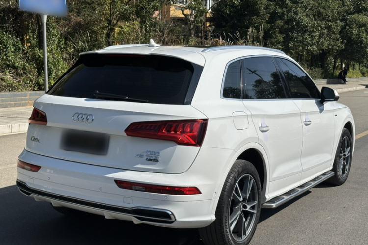 奥迪Q5L 2020款 45 TFSI 尊享时尚型车身外观6002