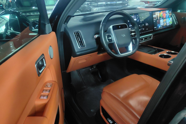 理想汽车 理想L9 2022款 Max中控内饰7003