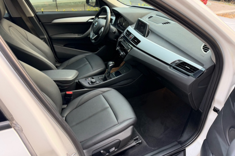 宝马X1 2019款 sDrive18Li 时尚型中控内饰7003