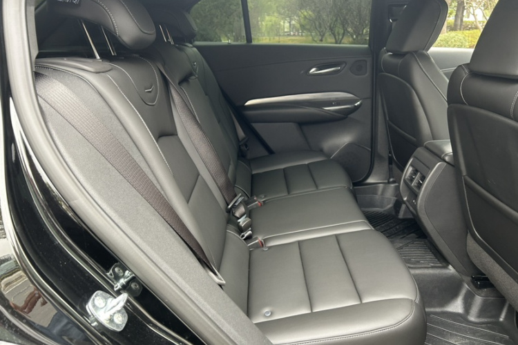 凯迪拉克XT4 2024款 改款 28T 两驱豪华型中控内饰7007