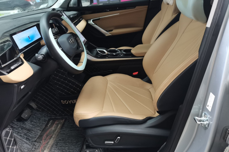 吉利汽车 博越L 2023款 1.5TD DCT尊贵型中控内饰19