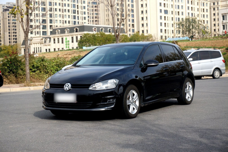 大众 高尔夫 2014款 1.6L 自动舒适型车身外观1