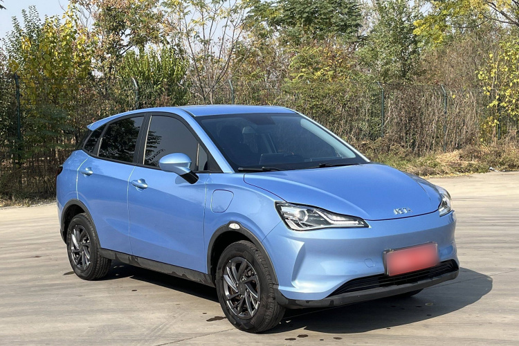 哪吒汽车 哪吒V 2021款 标准续航娱乐版升级型车身外观6001