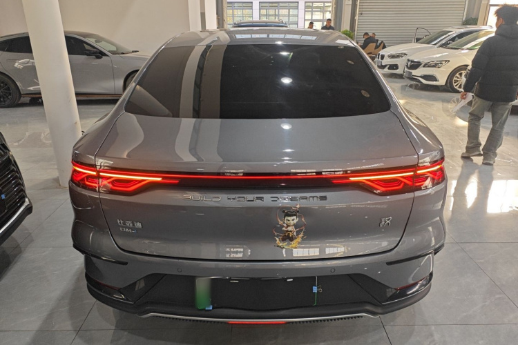 比亚迪 汉 2022款 DM-i 121KM 尊享型车身外观6