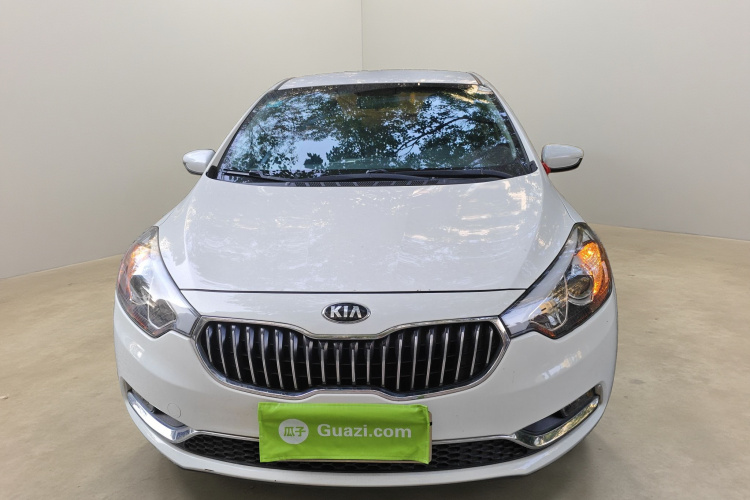 起亚K3 2015款 1.6L 自动GL车身外观2