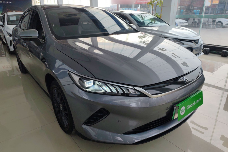 比亚迪 秦PLUS 2025款 EV 智驾版 510KM领先型车身外观3