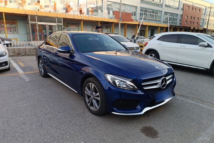 奔驰C级 2017款 C 200 L 运动版车身外观3