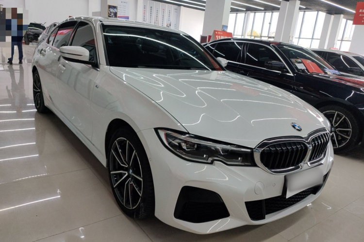 宝马3系 2021款 改款二 325Li M运动套装车身外观3