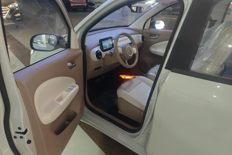 五菱汽车 宏光MINIEV 2025款 四门版 进阶款中控内饰20