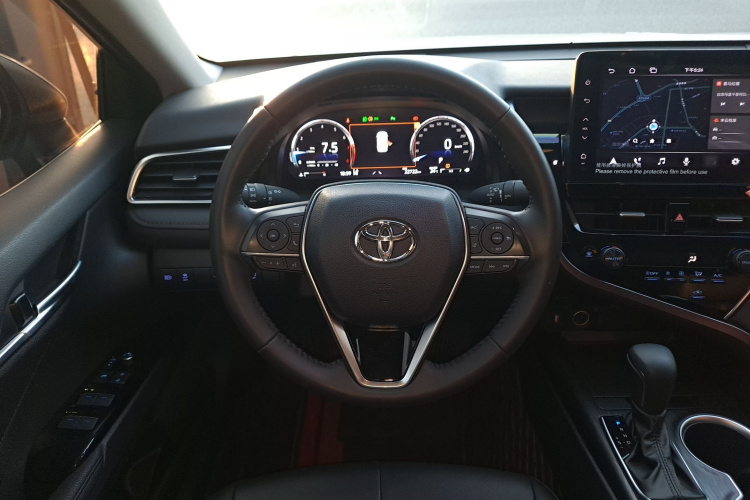 丰田 凯美瑞 2023款 2.5G 豪华版中控内饰13
