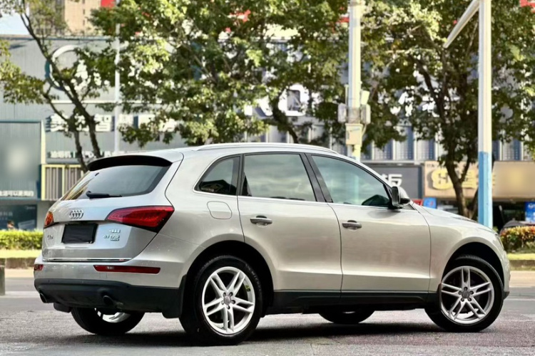 奥迪Q5 2017款 40 TFSI 技术型车身外观6001