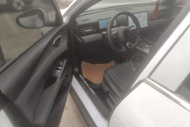 比亚迪 海豹06新能源 2025款 DM-i 智驾版 80KM豪华型中控内饰20